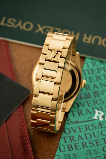 Rolex Day-Date 118208 Image 3